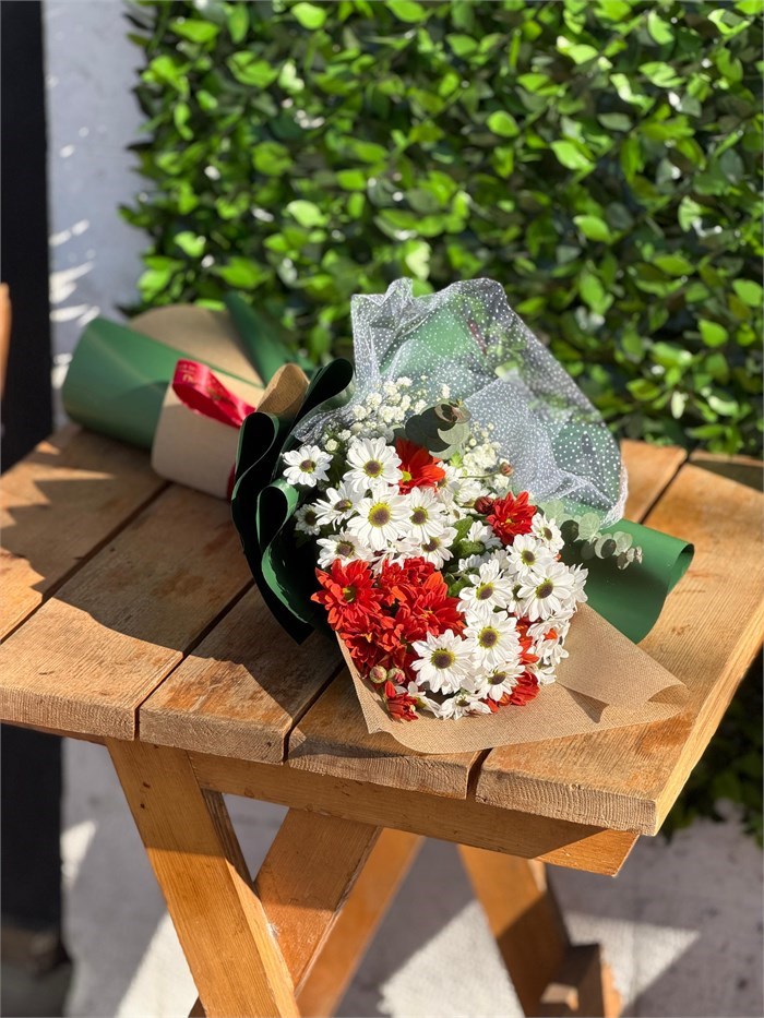 دسته گل اقتصادی بابونه